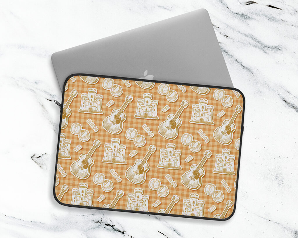 Fearless era icon pattern laptop sleeve